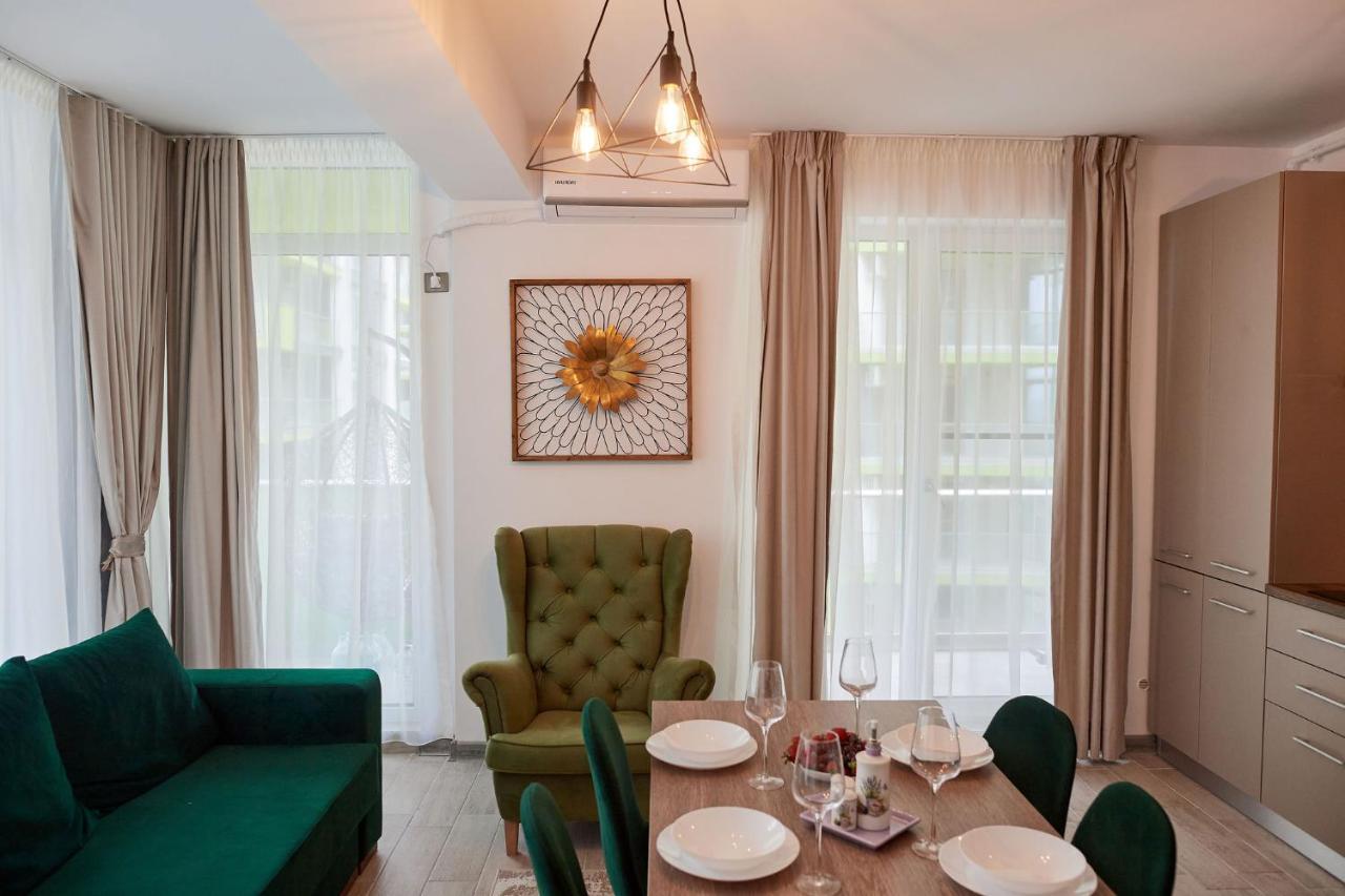 Sea La Vie 2Br Apt Spa N Pool Beach Resort Năvodari 외부 사진